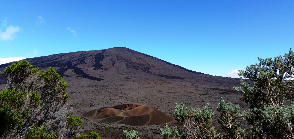 Piton de la Fournaise et cratère Formica Leo